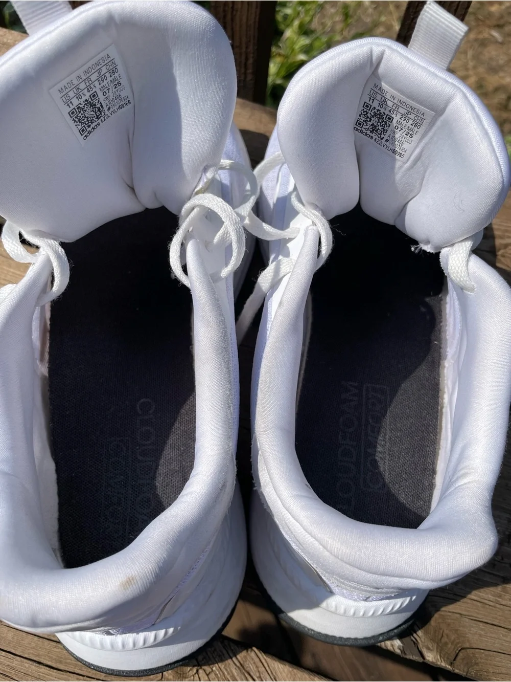 Adidas Men’s CloudFoam Athletic Shoes White size 11